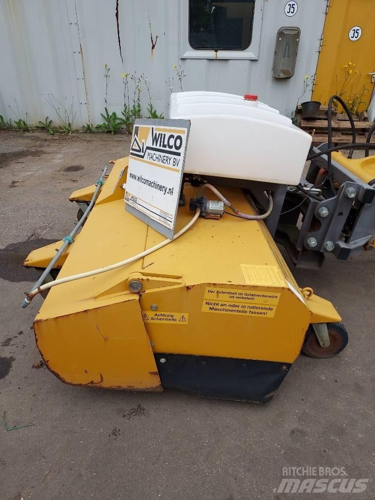 CAT 906/7/8 Cadde süpürücüler