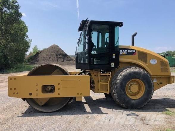 CAT CS 64 B Tek tamburlu silindirler