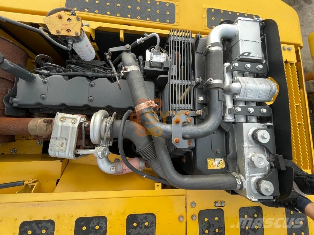 Komatsu PC 240-8 Paletli ekskavatörler