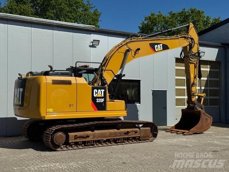 CAT 320 FL Paletli ekskavatörler