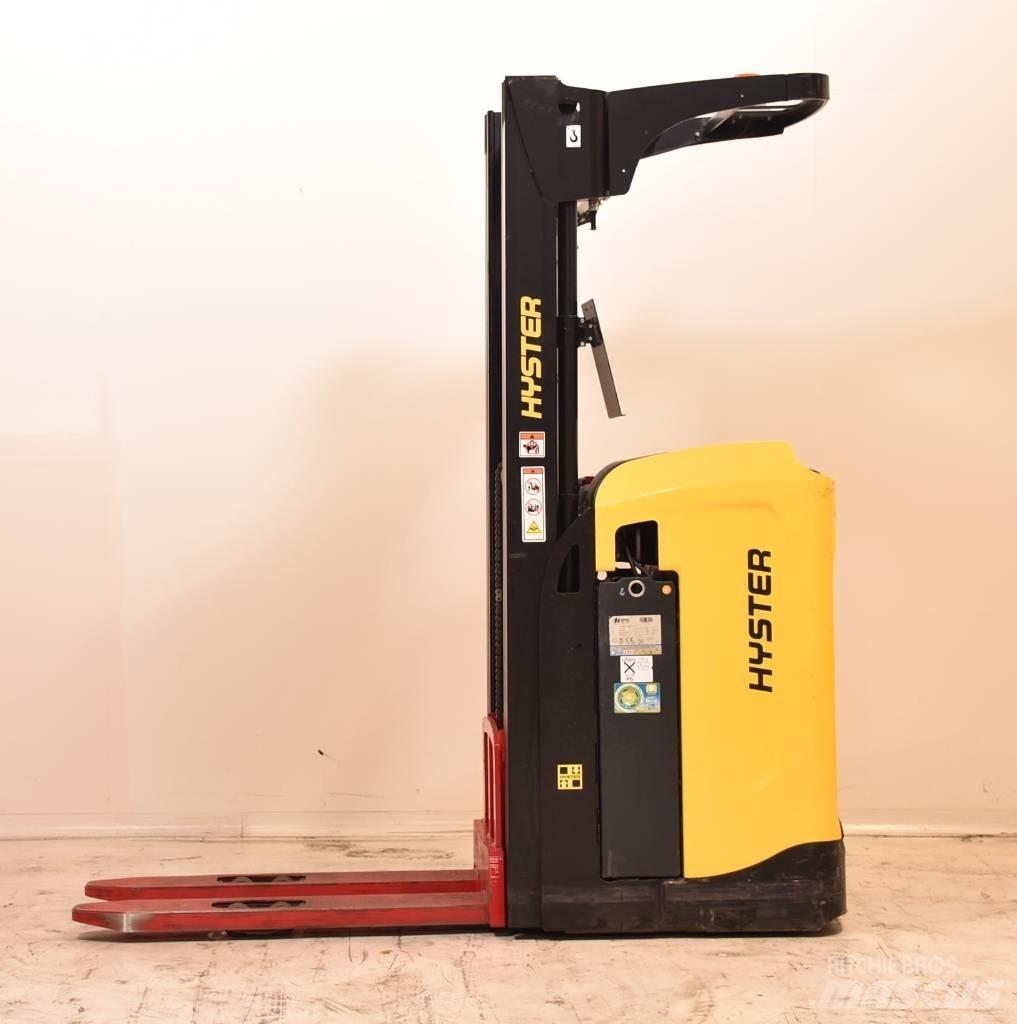 Hyster RS1.6-24 Akülü depo ekipmanları