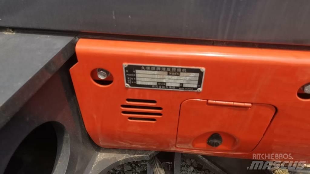 Kubota KX 165 Paletli ekskavatörler