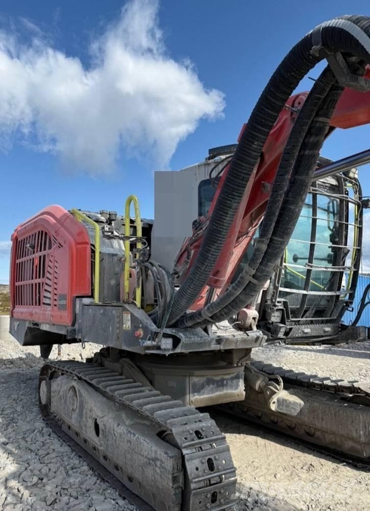 Sandvik DX800i Sondaj kuleleri