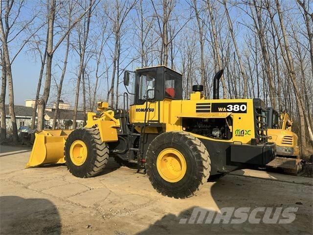 Komatsu WA380 Tekerlekli yükleyiciler