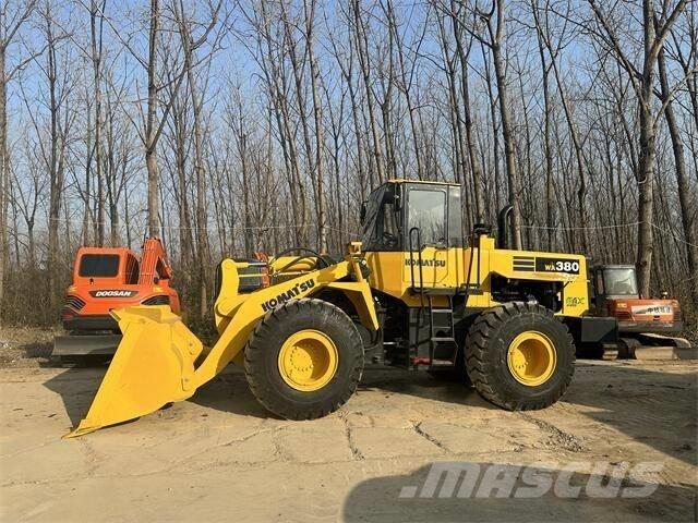 Komatsu WA380 Tekerlekli yükleyiciler