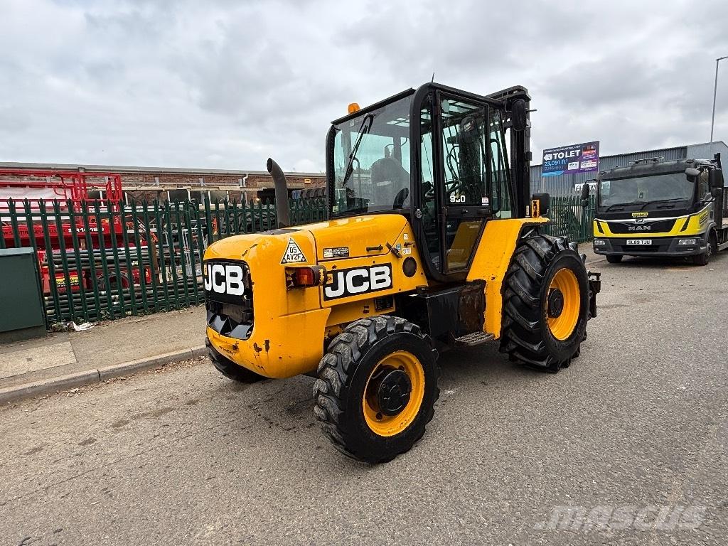 JCB 930-4 Arazi tipi forklift