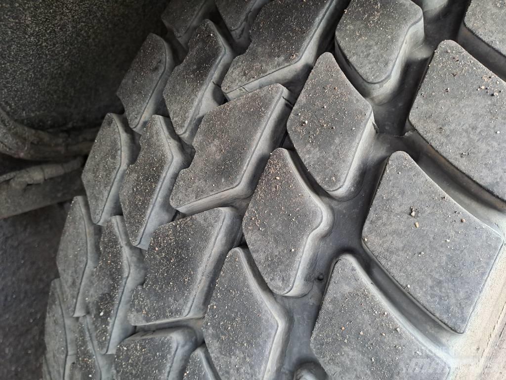 Grove GMK5220 Yol-Arazi Tipi Vinçler (AT)