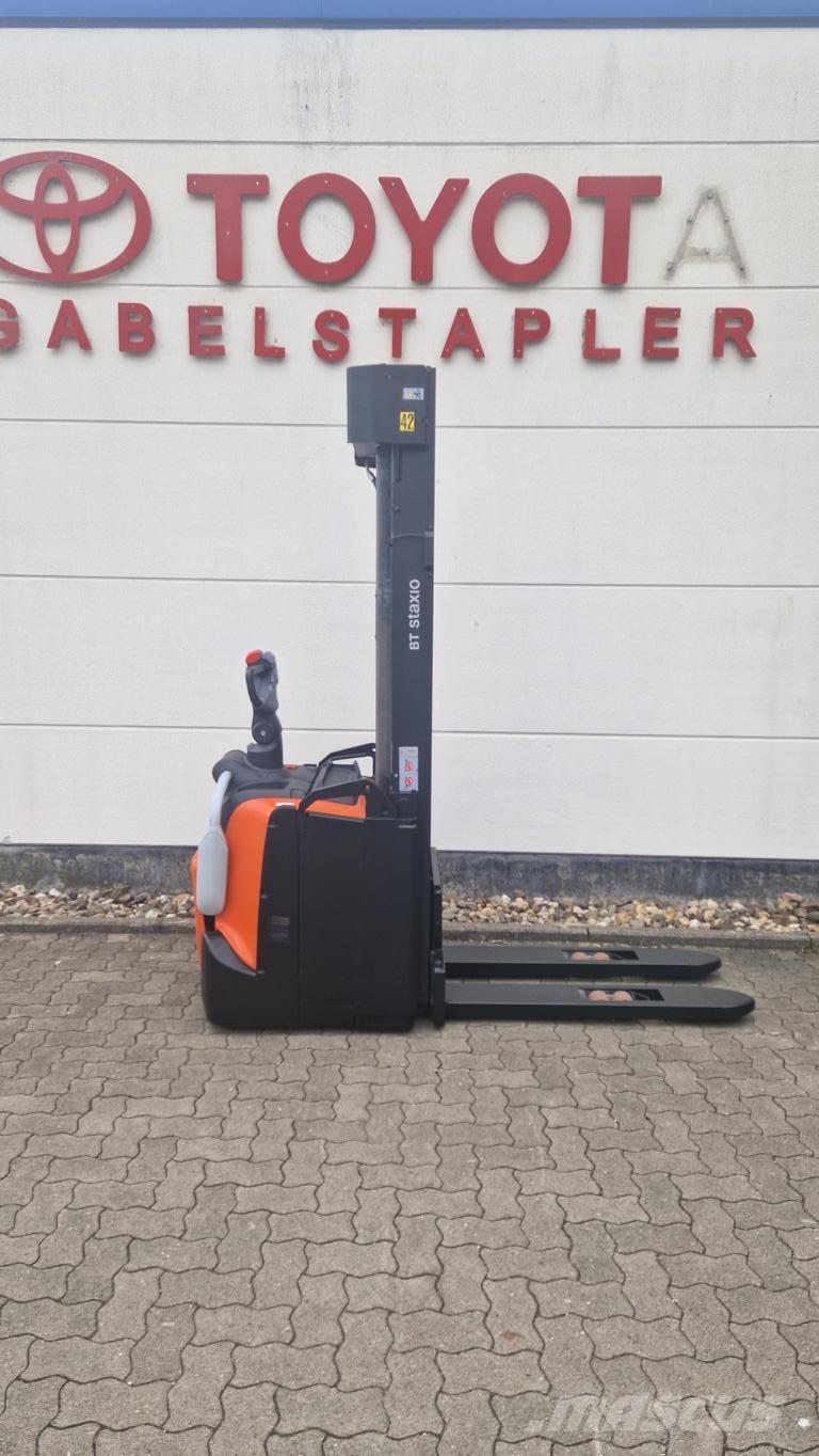 Toyota SPE160 Akülü depo ekipmanları