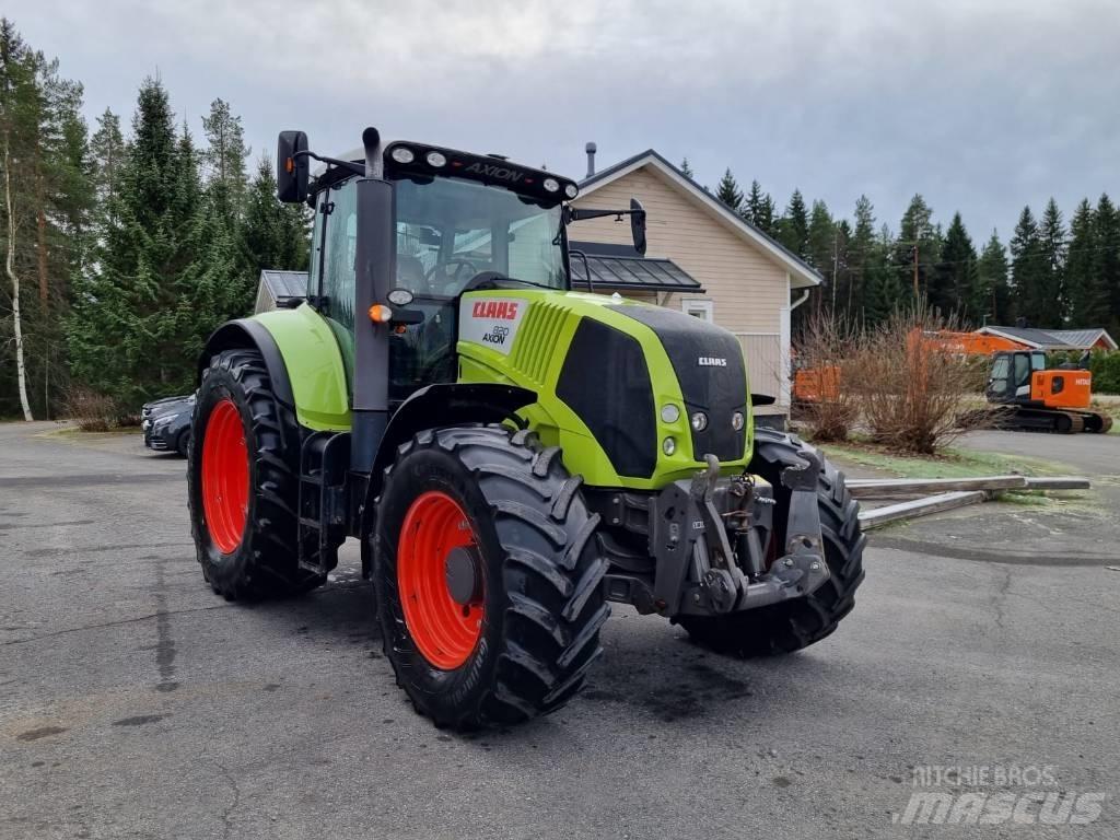 CLAAS 820 Axion Traktörler