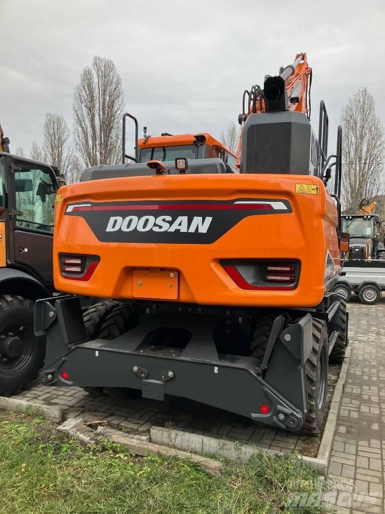 Doosan DX 170 W-7 Lastik tekerli ekskavatörler