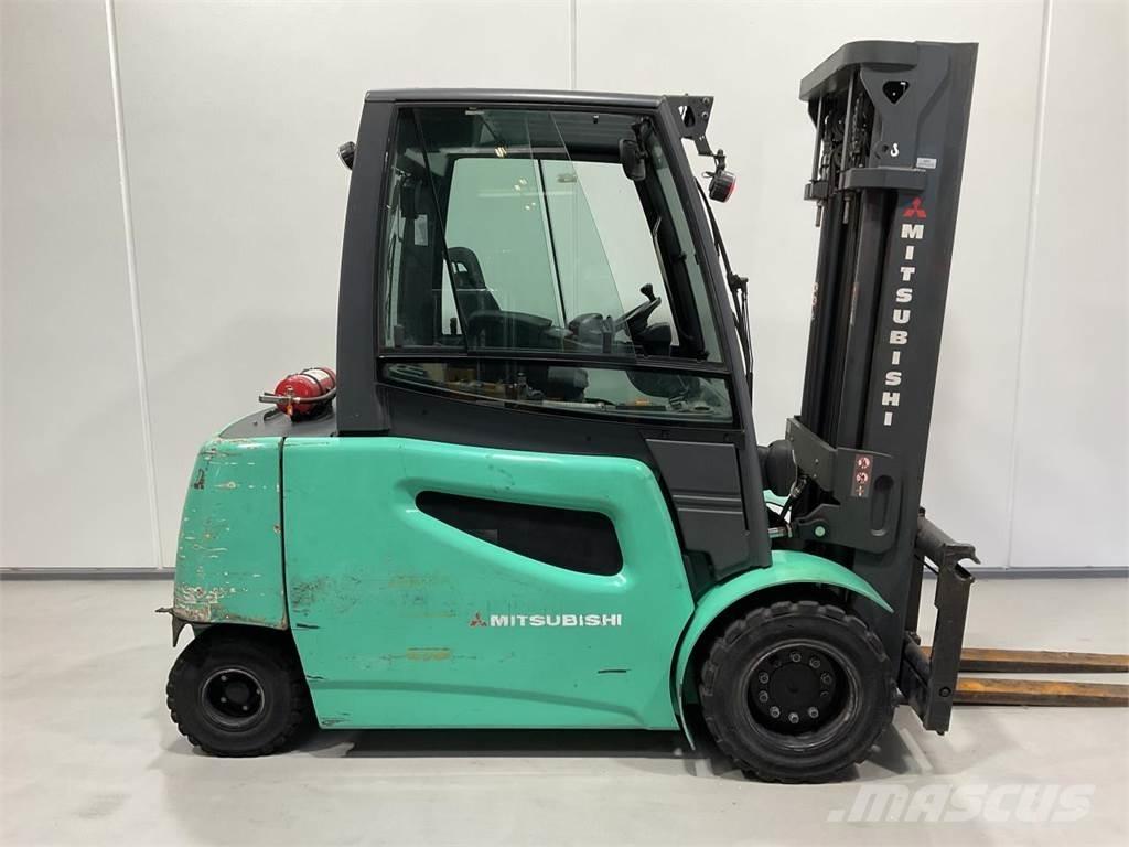 Mitsubishi FB50-2 Elektrikli forkliftler