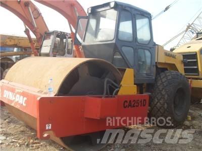 Dynapac CA 251 D Tek tamburlu silindirler