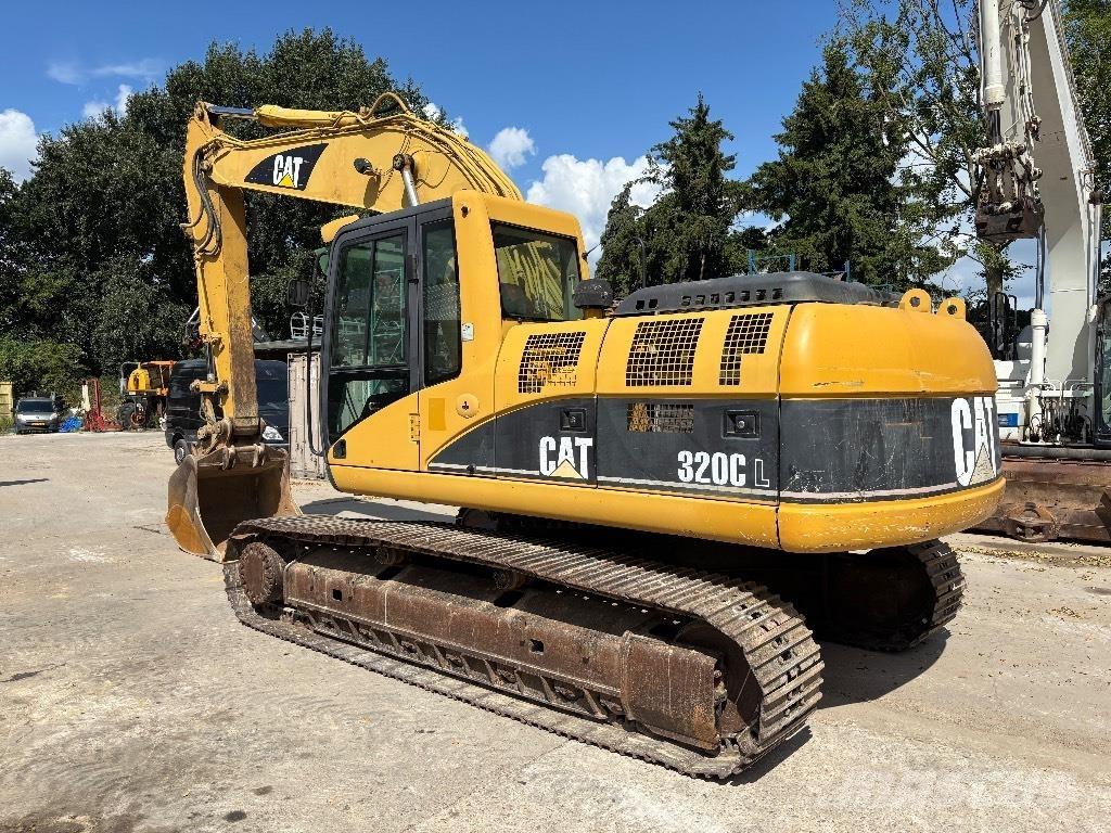 CAT 320 C L Paletli ekskavatörler