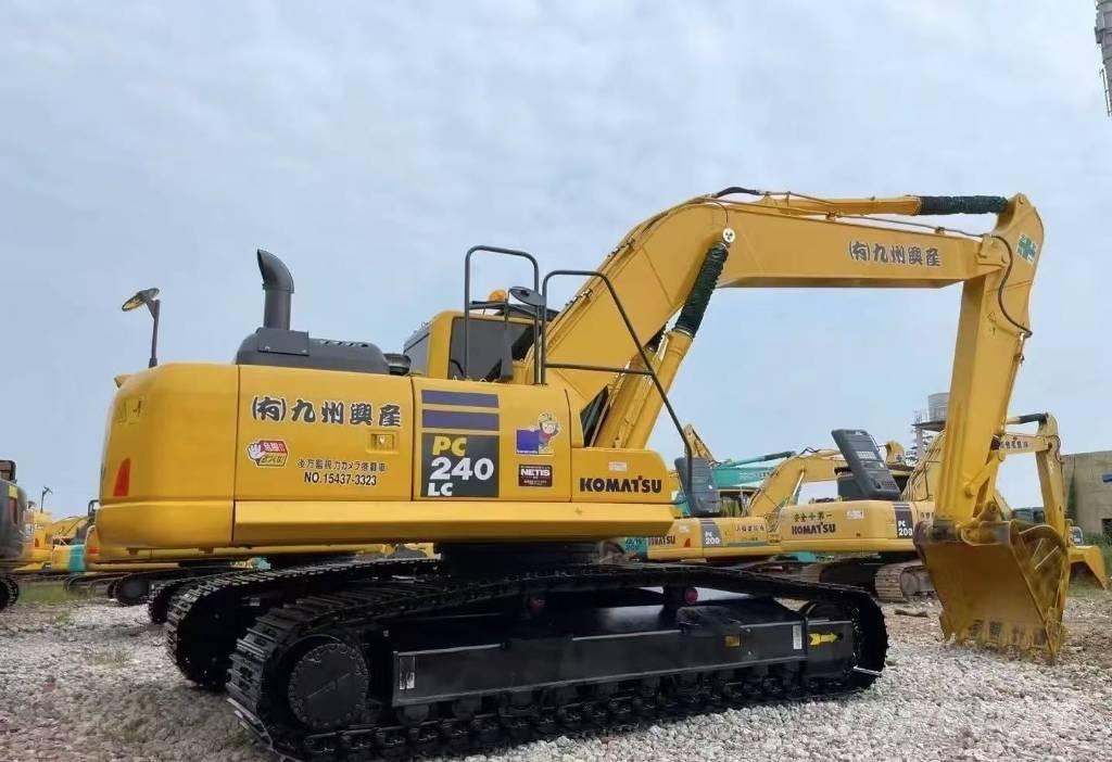 Komatsu PC 240 Paletli ekskavatörler