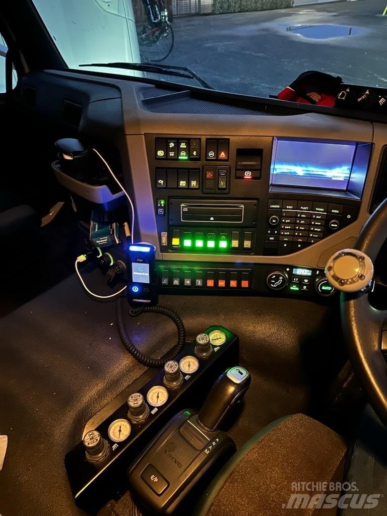 Volvo FM 500 Süpürme kamyonları