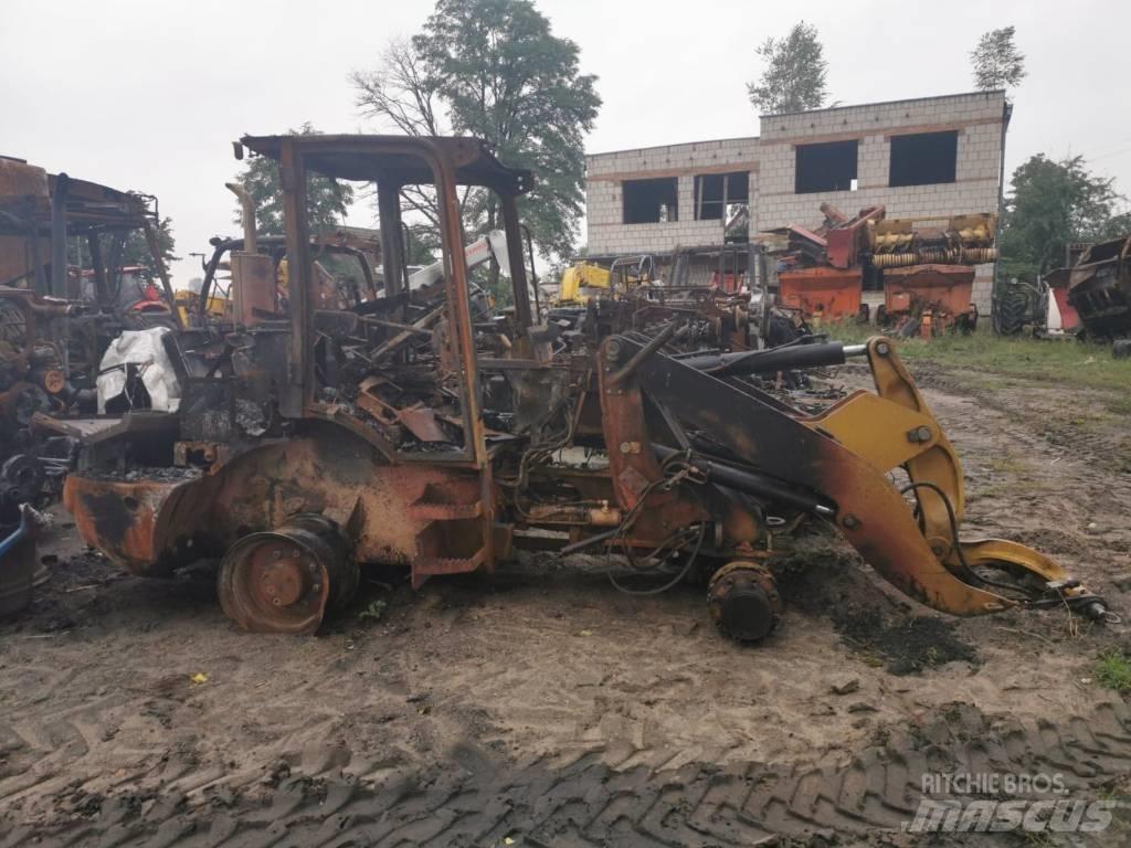 CAT 908H 2011r Tekerlekli yükleyiciler