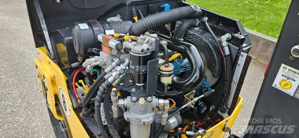 Bomag BW 100 AC Kombine silindirler