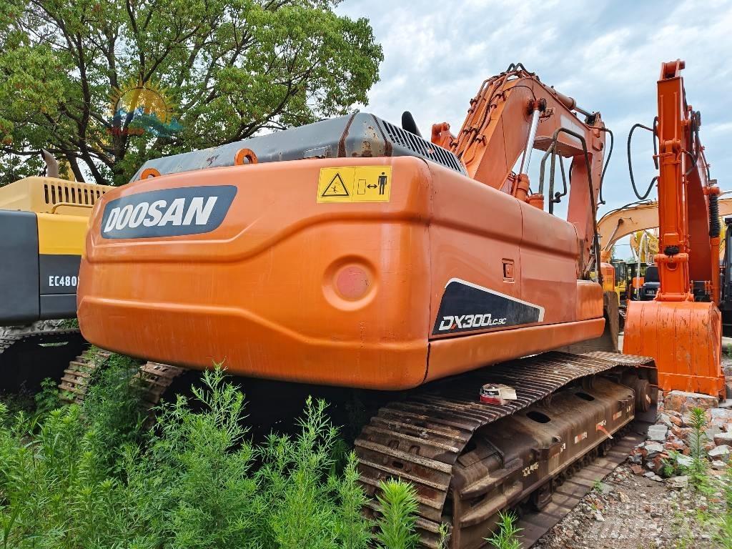 Doosan DX 300 LC-9C Paletli ekskavatörler