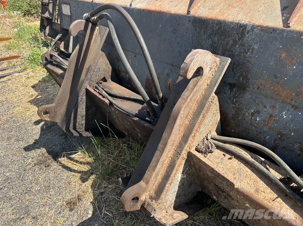Liebherr L 538 Tekerlekli yükleyiciler