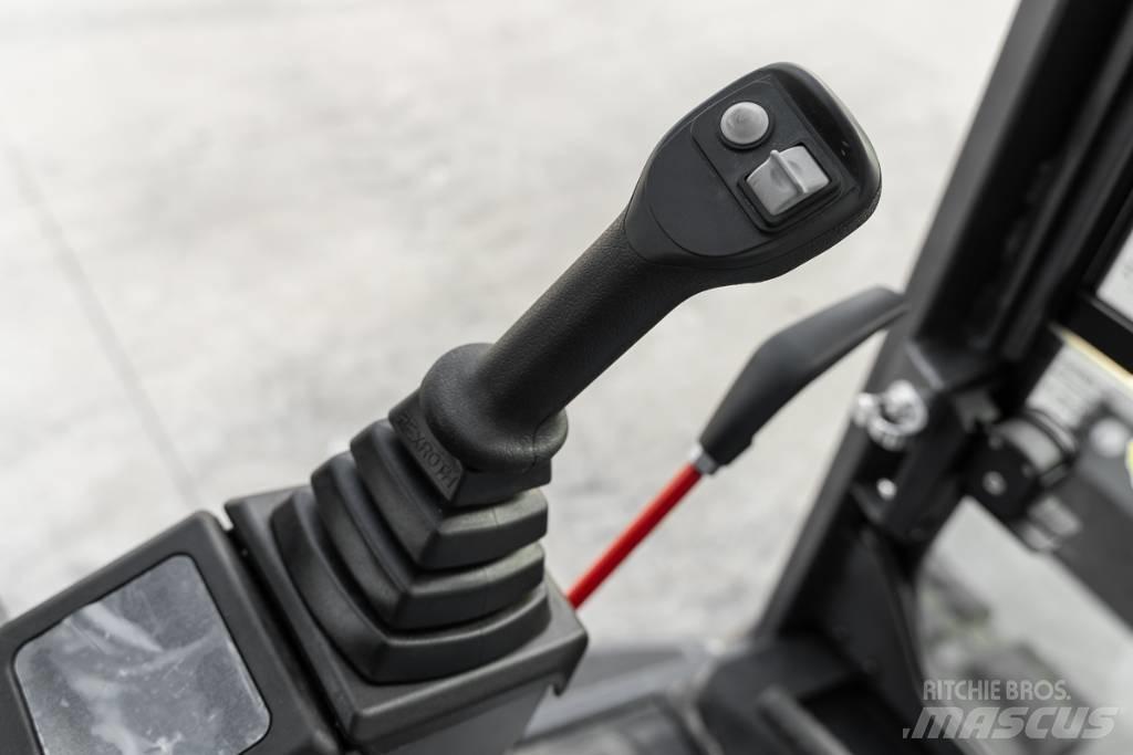 CASE CX 65D Mini ekskavatörler, 7 tona dek