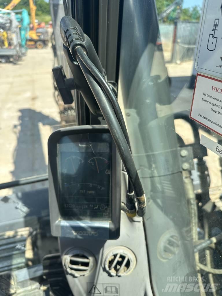 Volvo ECR 235 D Paletli ekskavatörler
