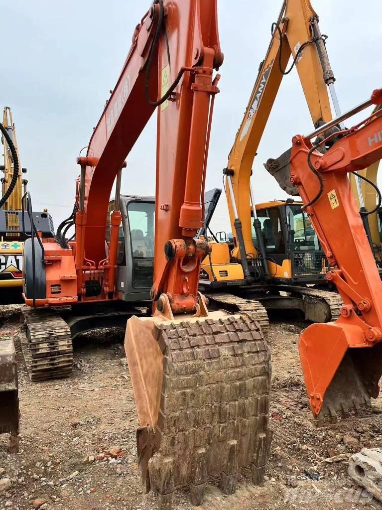 Hitachi ZX 135 US Paletli ekskavatörler