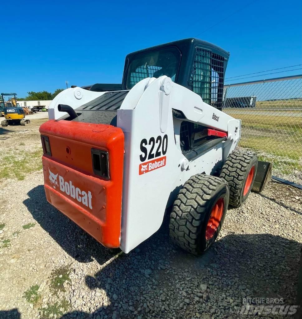 Bobcat S 220 Skid steer loderler
