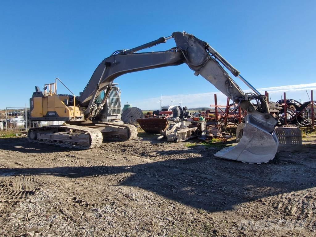 Volvo EC 300 EL Paletli ekskavatörler