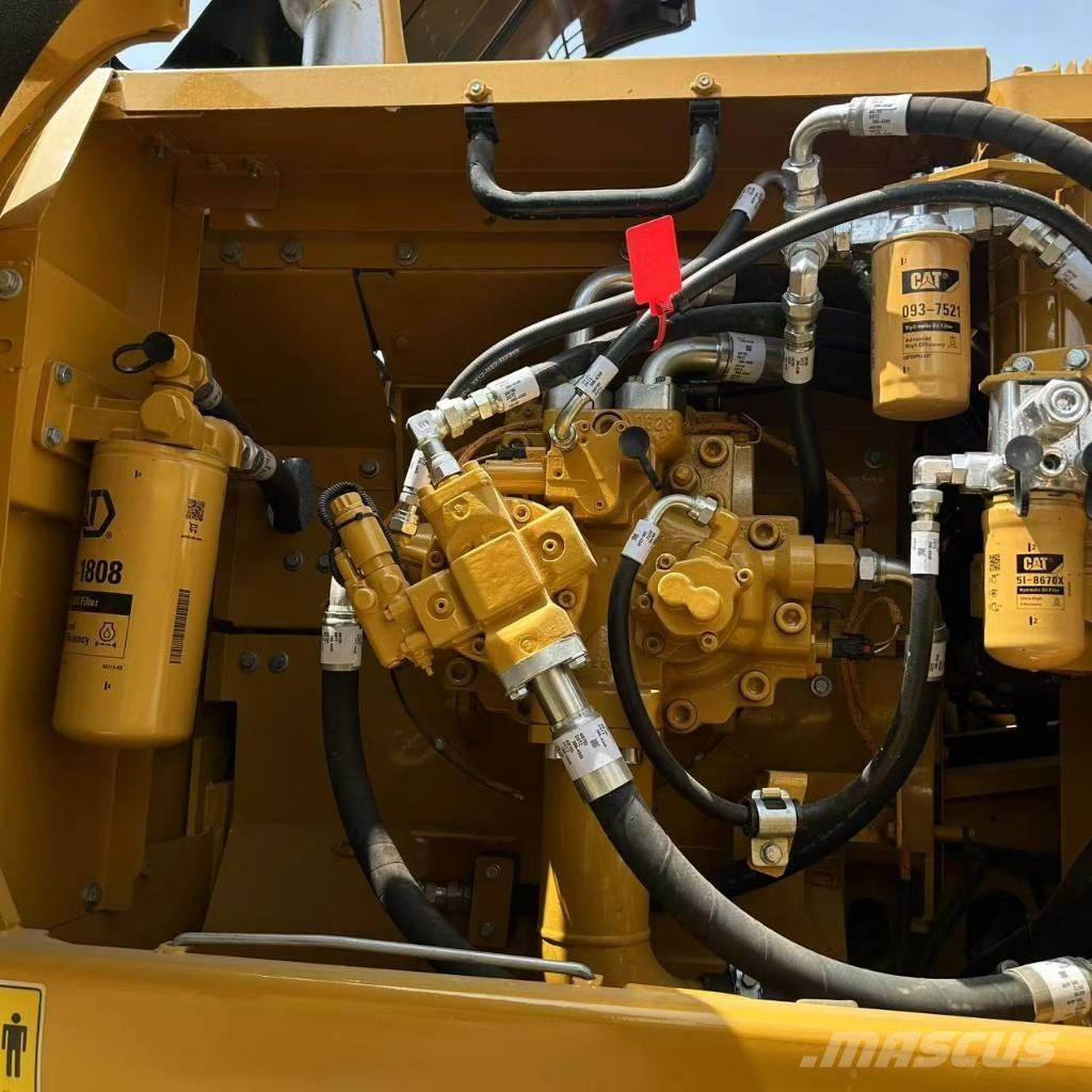 CAT 336 D L Paletli ekskavatörler