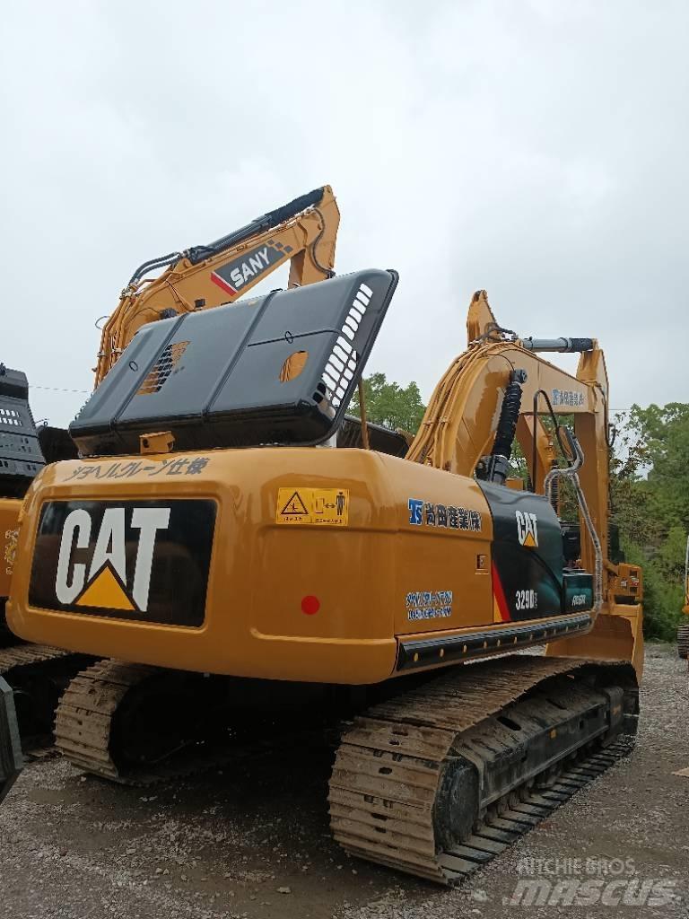 CAT 329 D2 Midi ekskavatörler 7 - 12 t