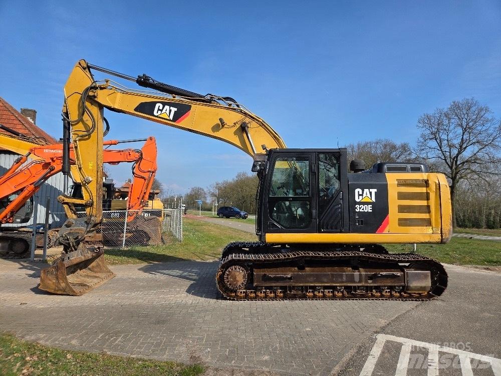 CAT 320EL Paletli ekskavatörler