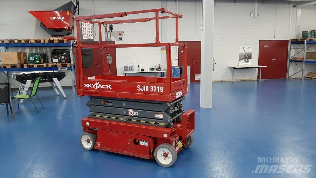 SkyJack SJIII 3219 Makasli platformlar