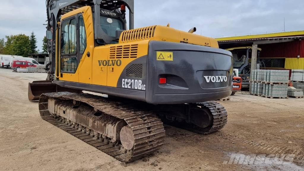 Volvo EC 210 B LC Paletli ekskavatörler