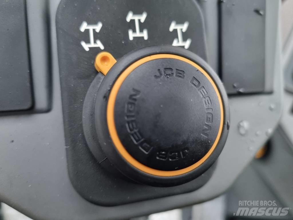 JCB Hydradig 110W Lastik tekerli ekskavatörler