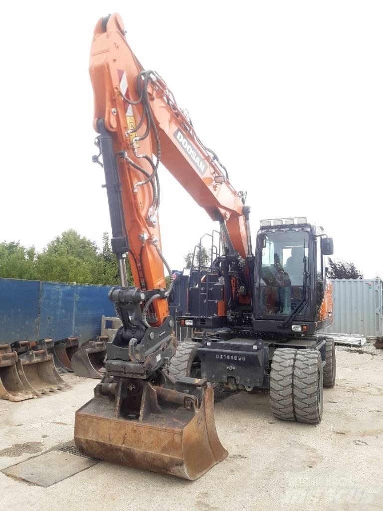 Doosan DX165 WR-7 Lastik tekerli ekskavatörler