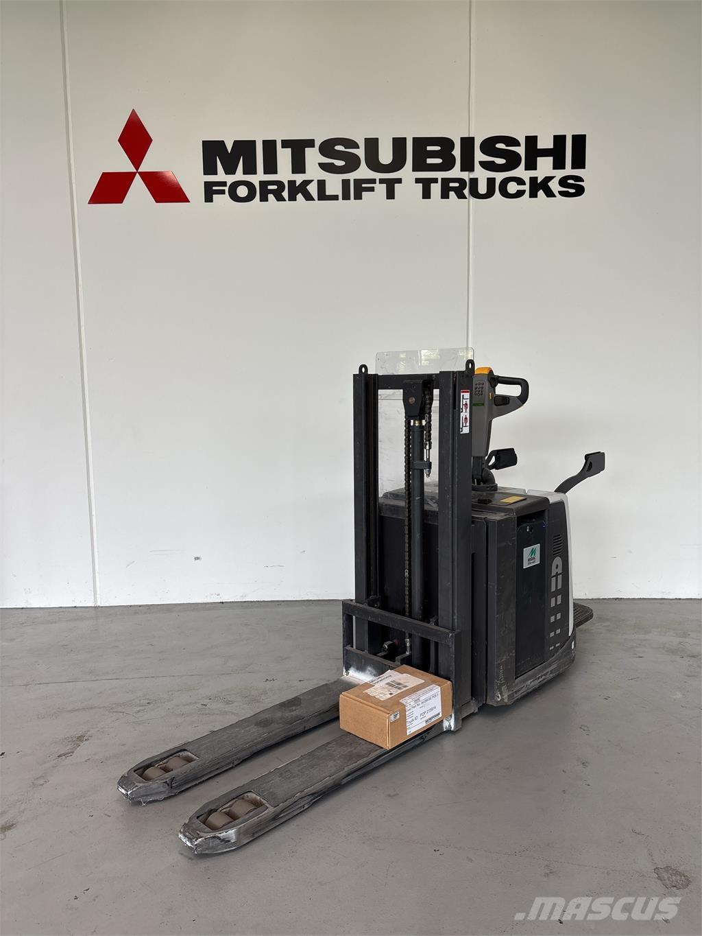 Atlet PDP200 Akülü depo ekipmanları