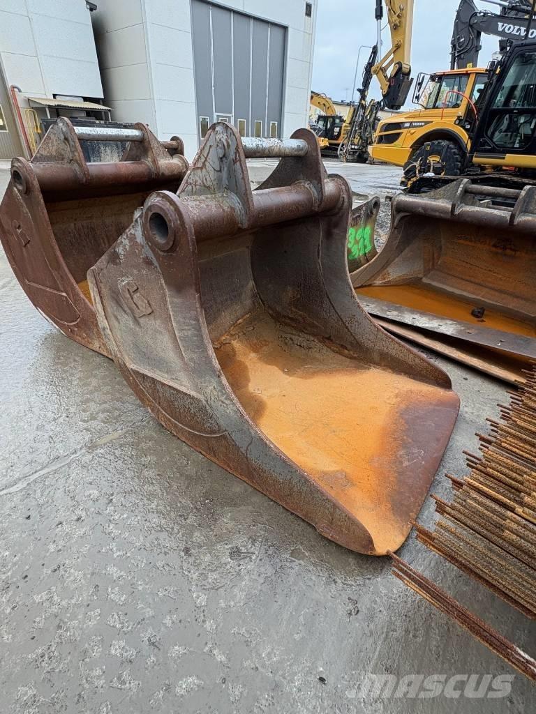 Volvo EC 300 EL Paletli ekskavatörler