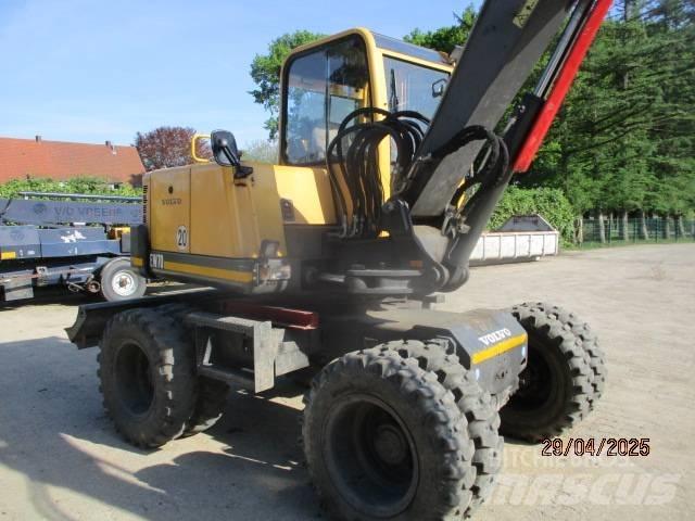 Volvo EW 70 Lastik tekerli ekskavatörler