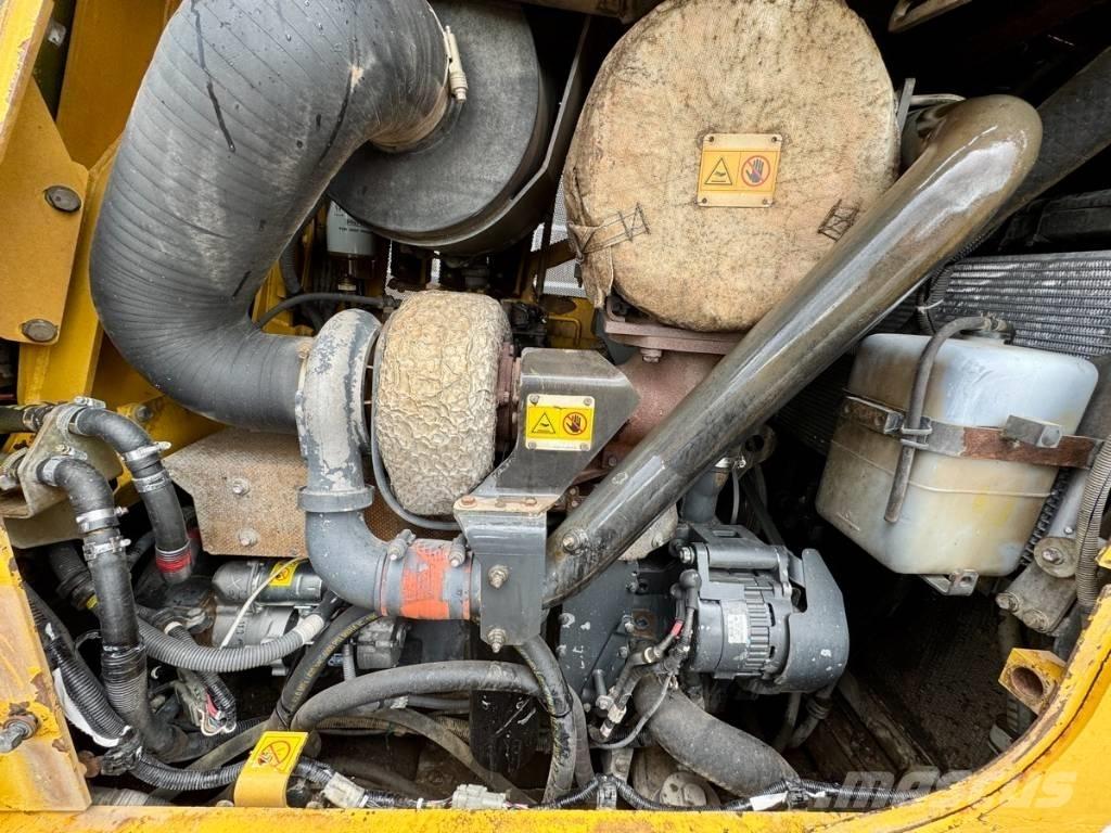 Komatsu D 65 WX-16 Paletli dozerler