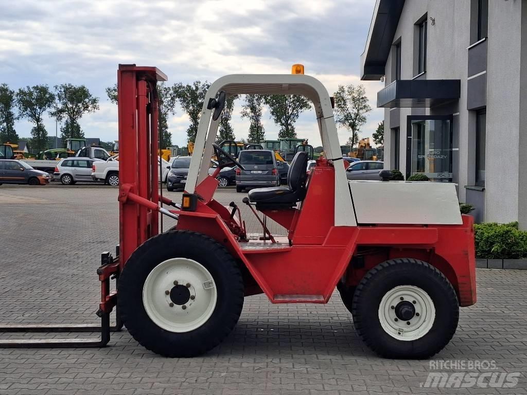 Manitou MC 25 Arazi tipi forklift