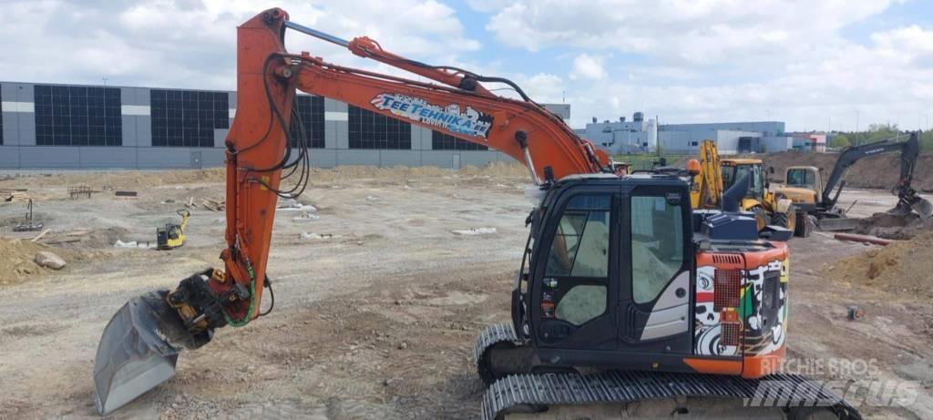 Hitachi ZX 135 US-6 Paletli ekskavatörler