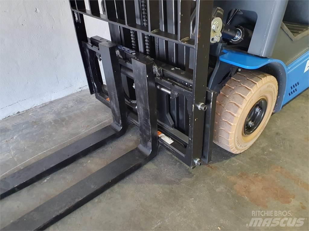  ECB16D Elektrikli forkliftler
