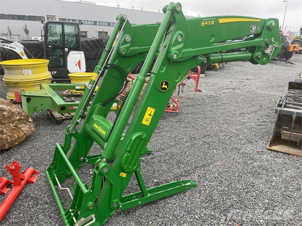 John Deere 643R Ön yükleyici ve kazicilar