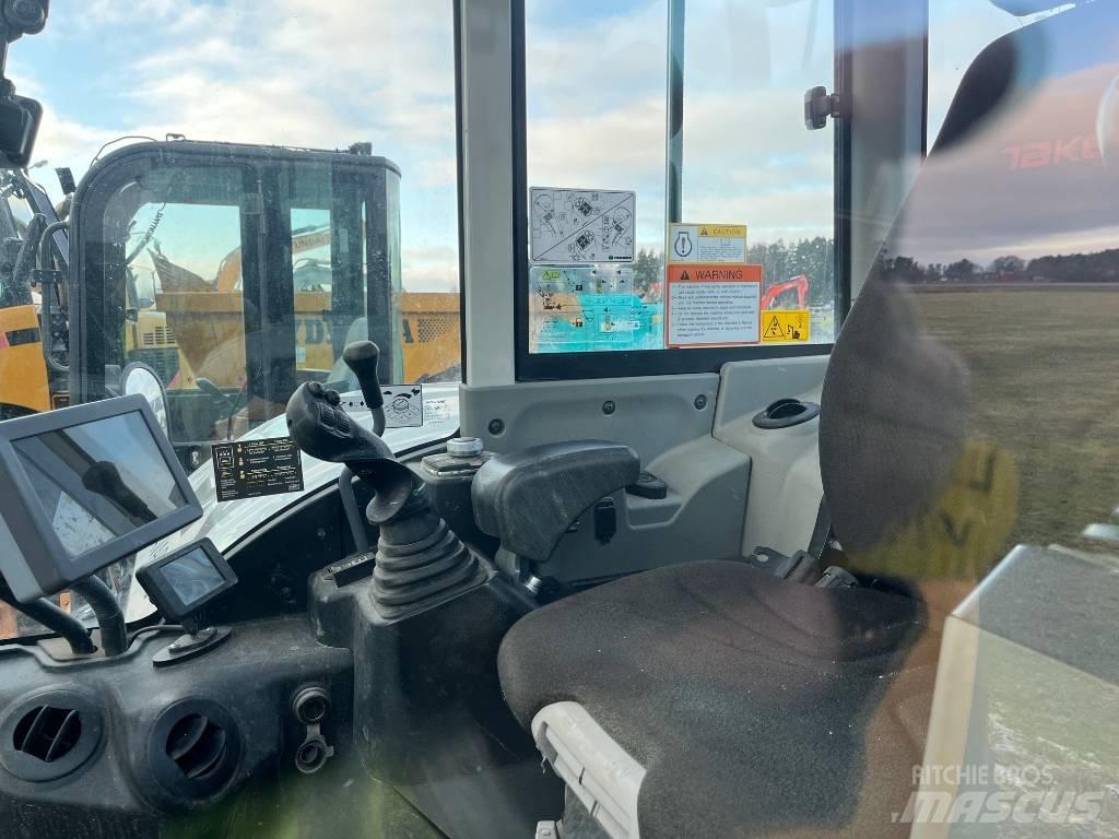 Takeuchi TB 370 Midi ekskavatörler 7 - 12 t