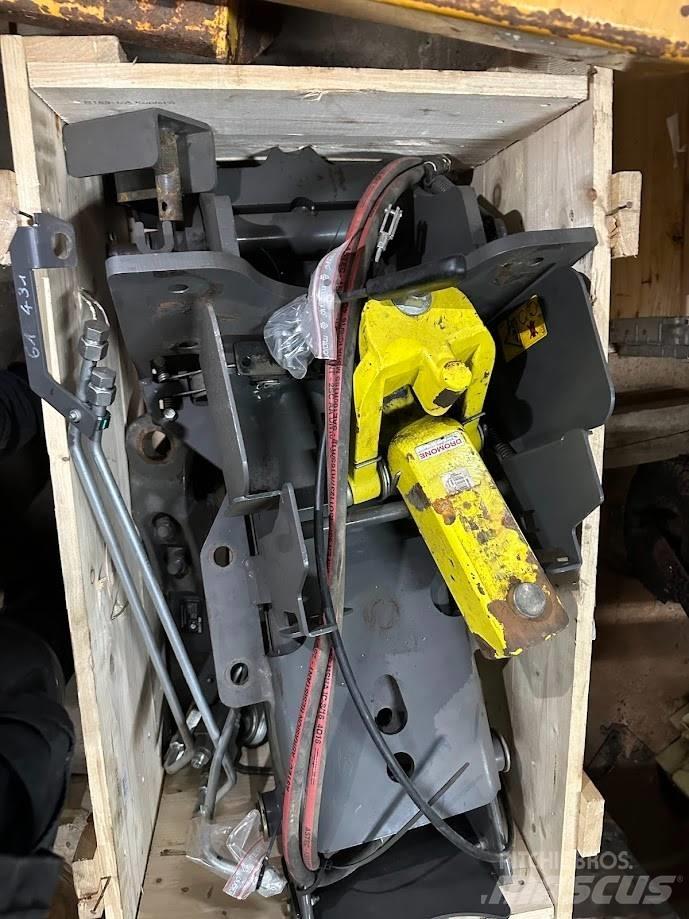 CLAAS Axion 800 Diger traktör aksesuarlari