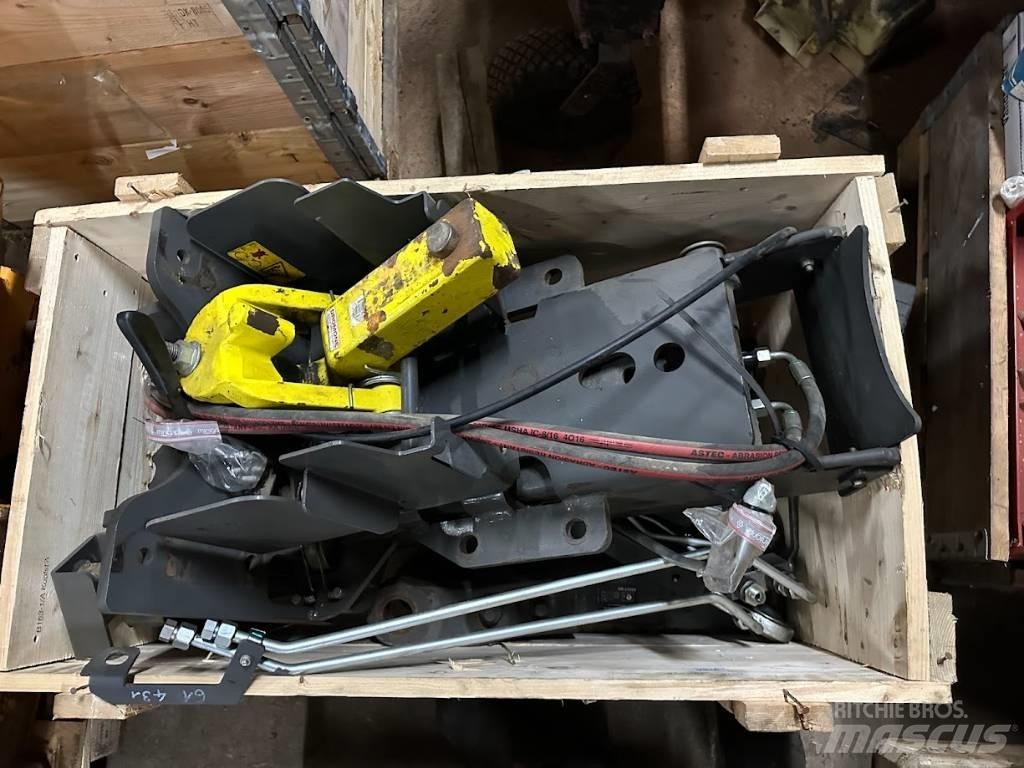 CLAAS Axion 800 Diger traktör aksesuarlari