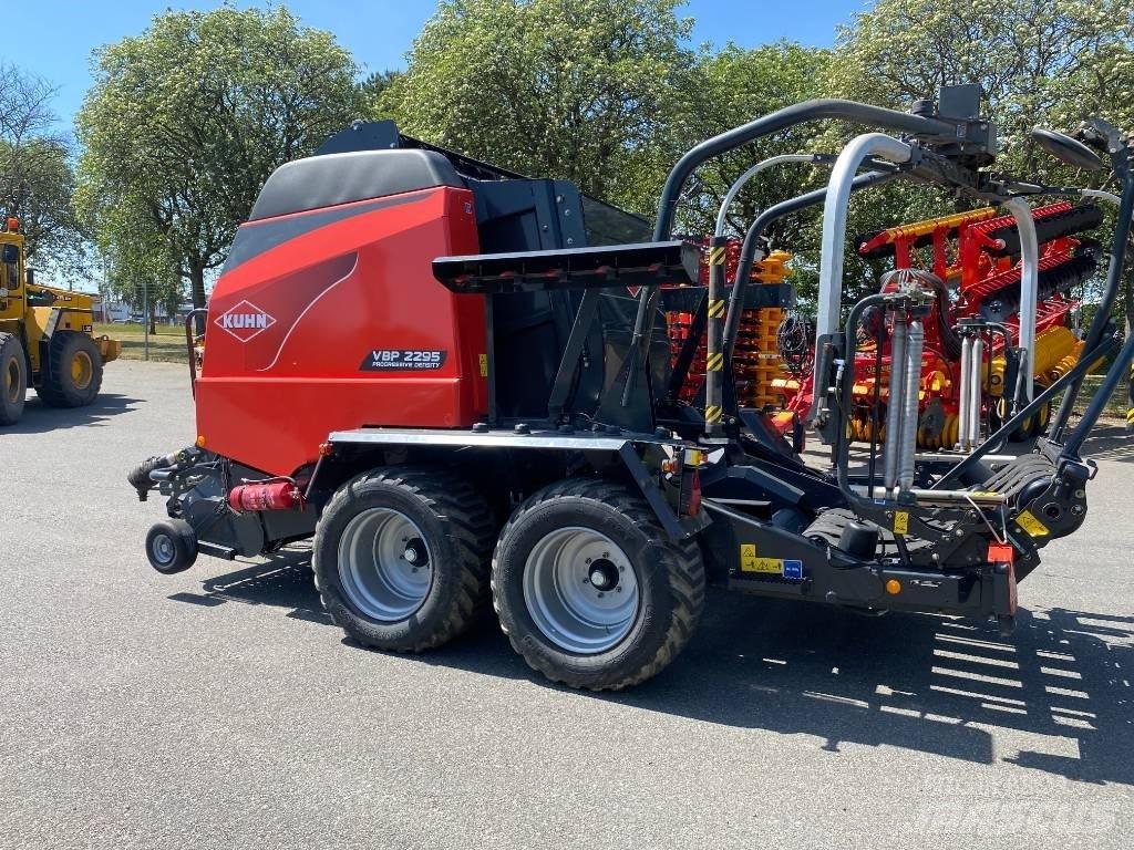 Kuhn VBP2295 Rulo balya makinalari