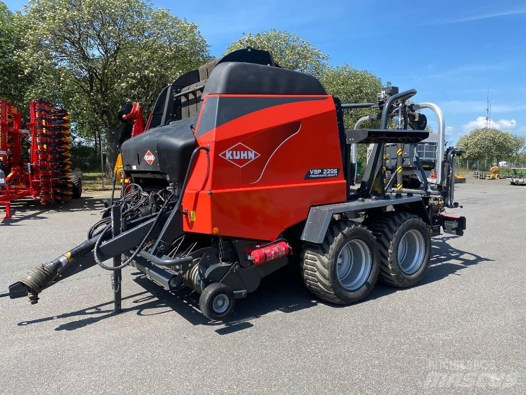 Kuhn VBP2295 Rulo balya makinalari