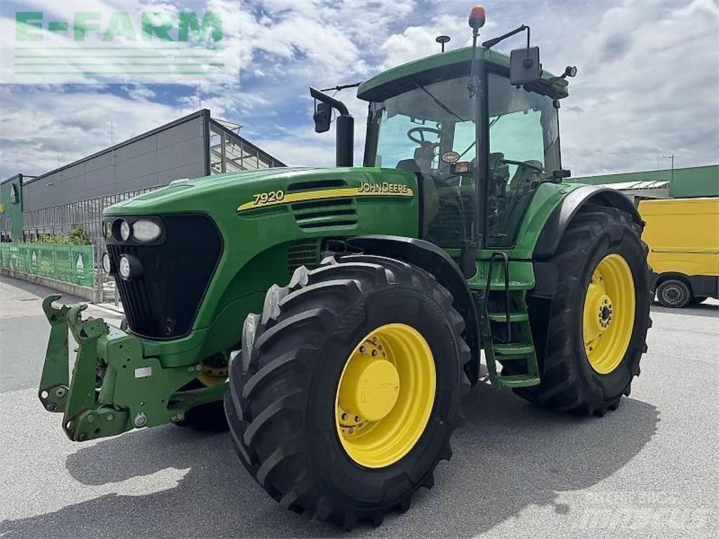 John Deere 7920 Traktörler