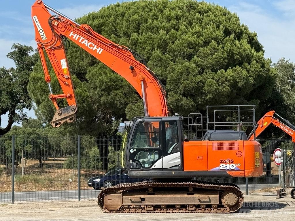 Hitachi ZX 210 LC-6 Paletli ekskavatörler